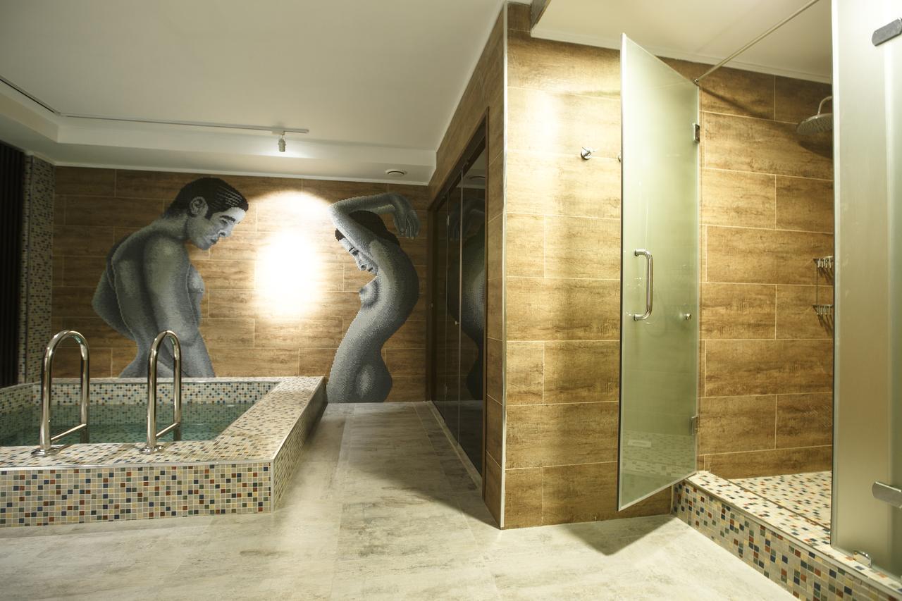 Green Which Hotel بتروبافلوفسك المظهر الخارجي الصورة